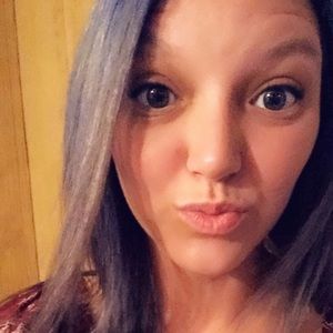 Meet your Posher, Brianne